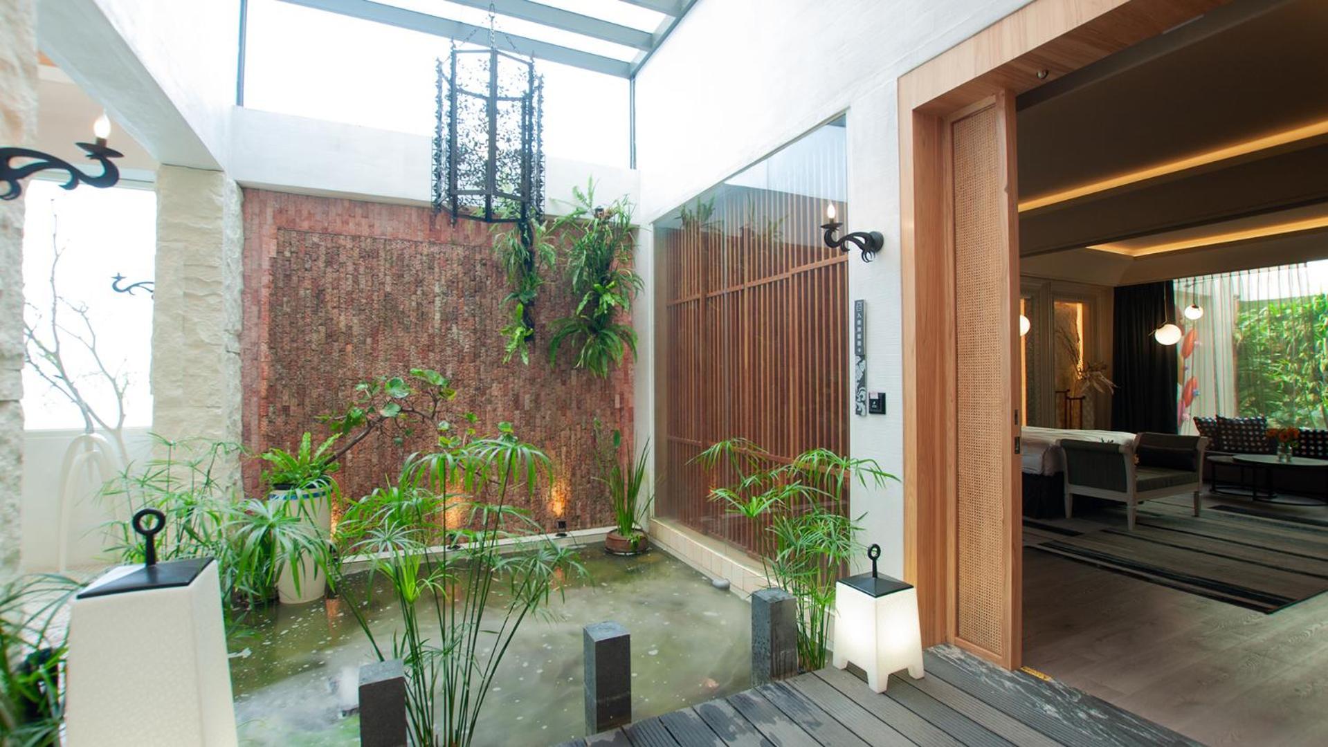 Mulan Motel Taichung Buitenkant foto