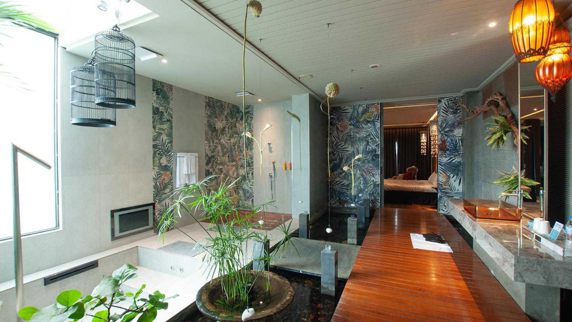 Mulan Motel Taichung Buitenkant foto